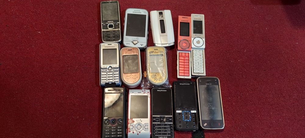 Sony Ericsson Nokia Samsung