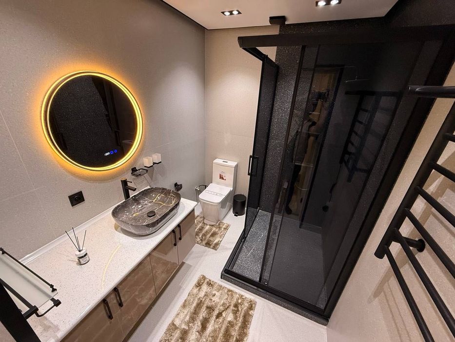 Yakkasaroy City Mall Продается 3 комнатная квартира ремонт Братские