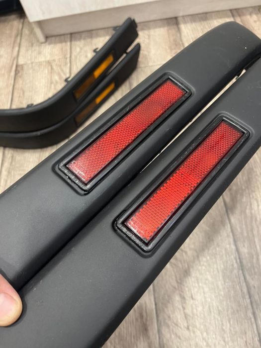 Молдинги American Luk на BMW e34