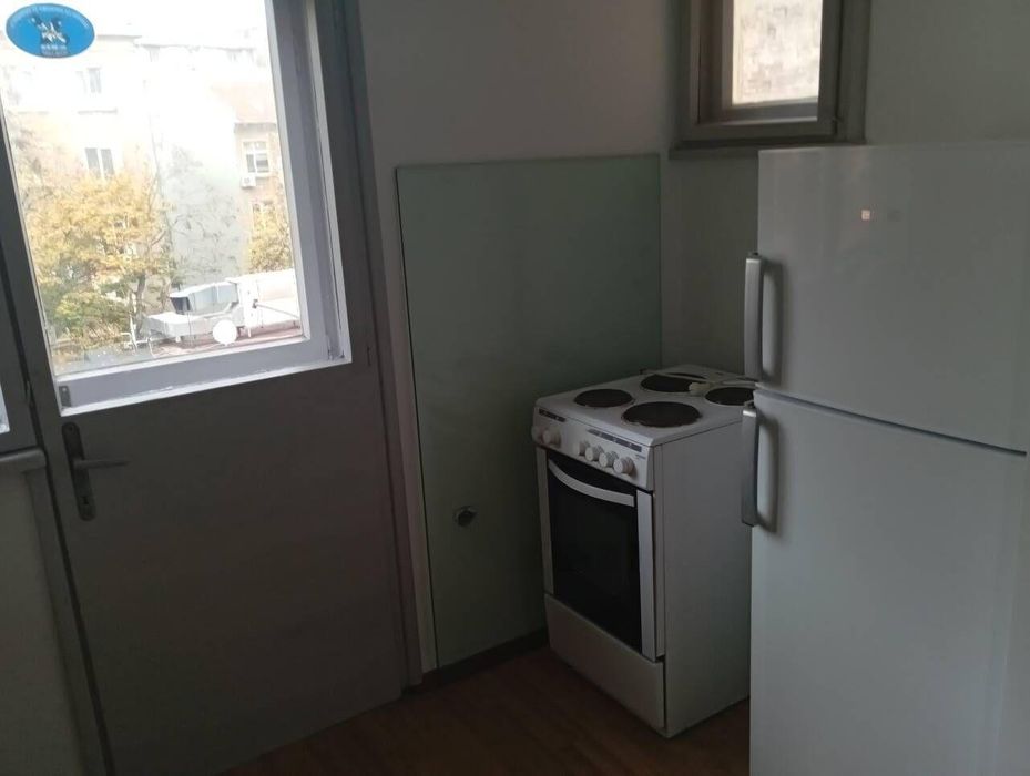 Дава се под наем Тристаен апартамент в София, Център - 100 кв.м за 715 € - Снимка #6