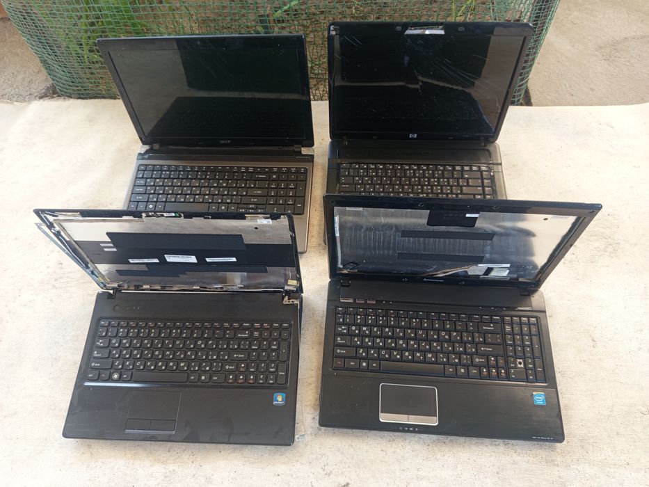 Ноутбук ( экран разбит ) .