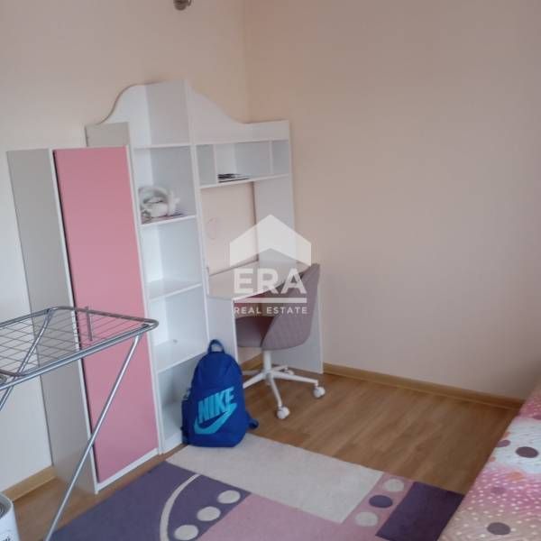 Тристаен апартамент под наем в кв.Тракийски