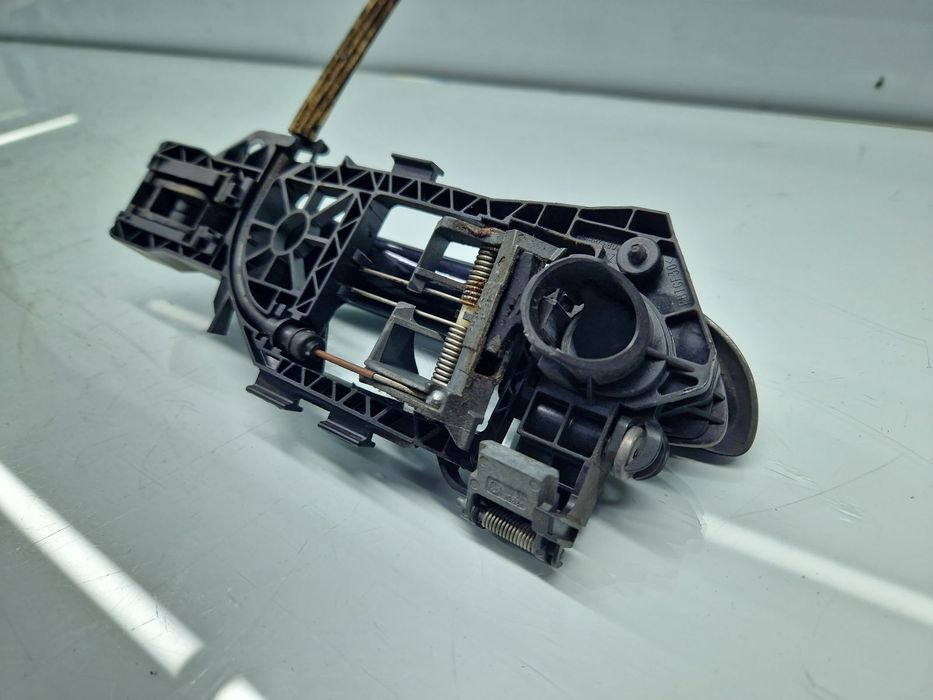 Maner usa stanga fata Volkswagen Passat B7 (365) Variant [Fabr 2010-20