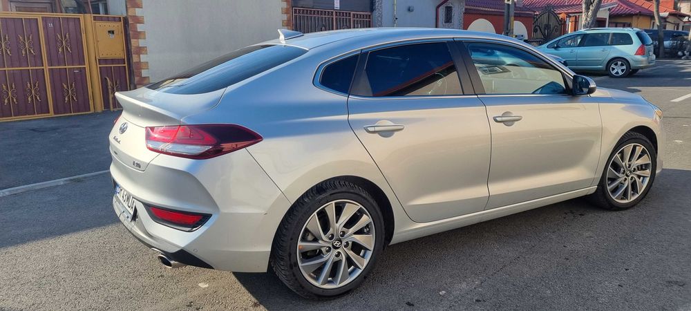 Vand hyundai I 30 fastback