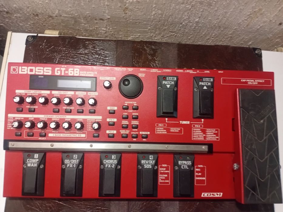 Процессор басгитарный BOSS GT-6B