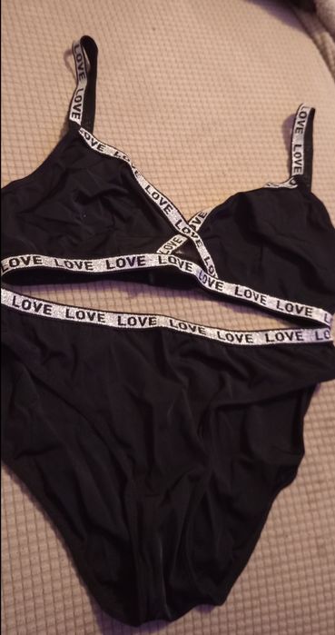 Set lenjerie cu litera Love , la moda