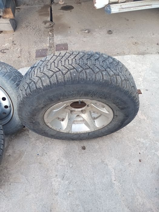 Колеса диски шины в сборе 285 75 р16 , 235 75 р15
