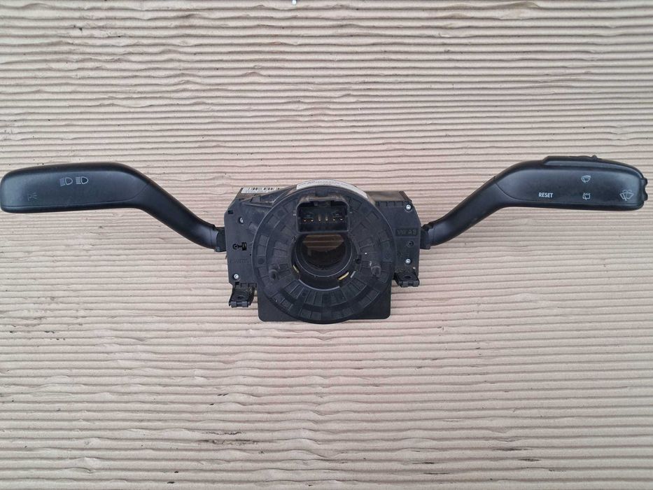 Skoda Fabia 2, set manete semnal stergatoare plus spira volan