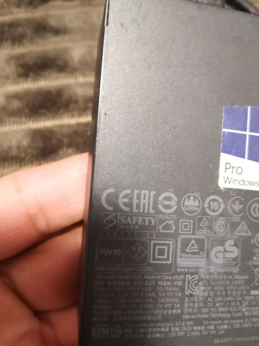 Alimentare Microsoft Surface