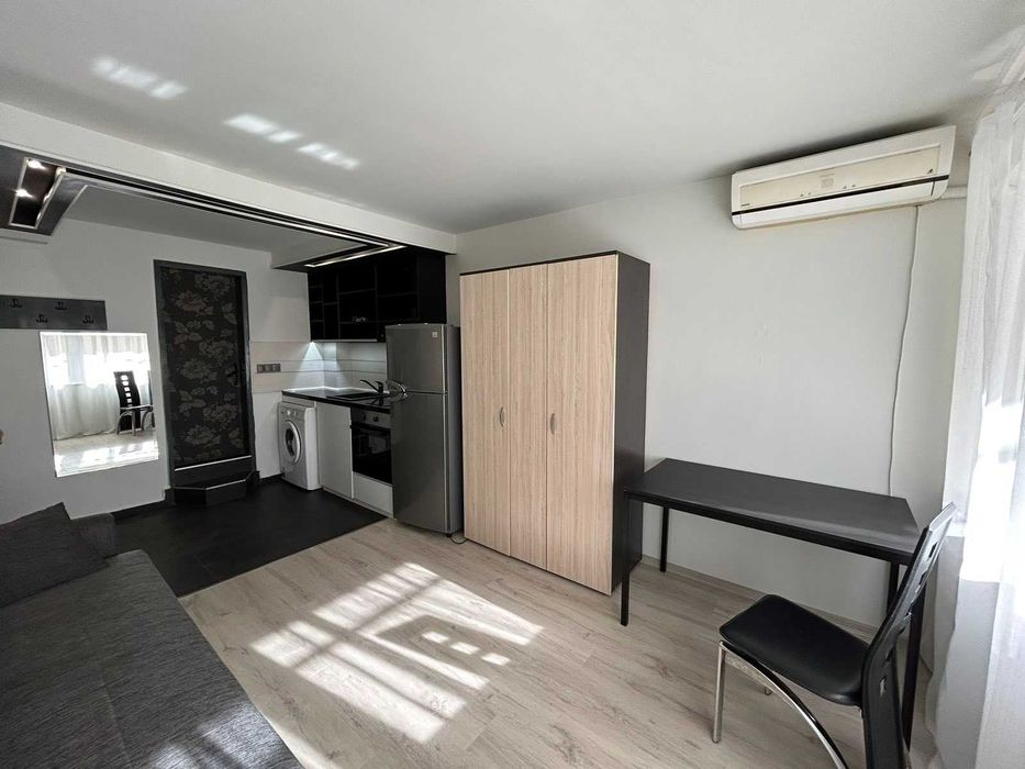 Дава се под наем Едностаен апартамент в Варна, Окръжна болница - 32 кв.м за 289.17 € - Снимка #3