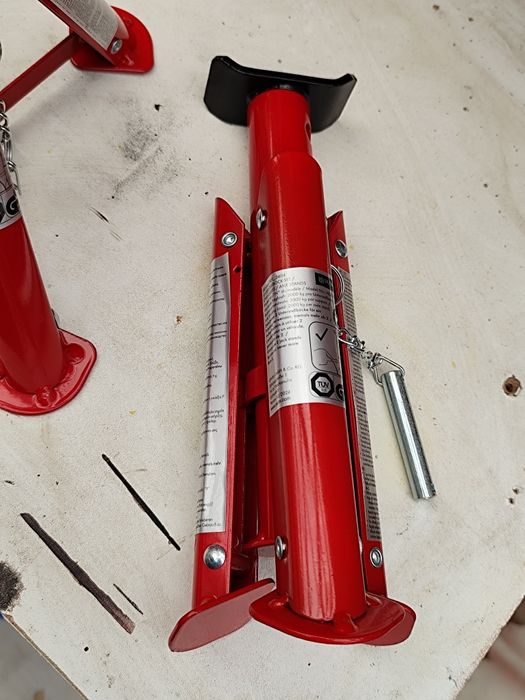 Suporturi susținere auto