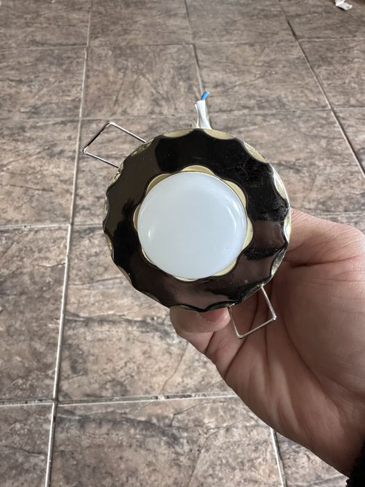 Светильник потолочный