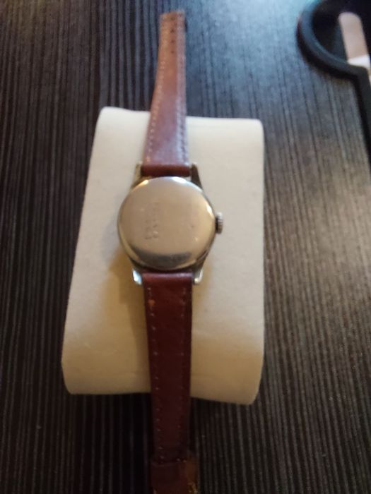 Часовник Doxa дамски