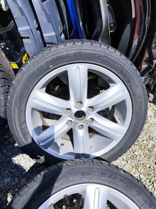 Джанти с гуми за Mitsubishi Pajero  275/45/20   2009г