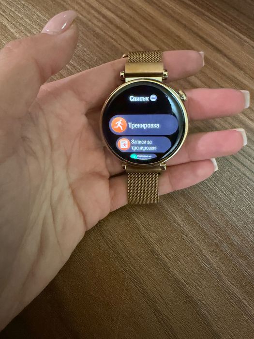 Продавам Huawei Watch GT 4