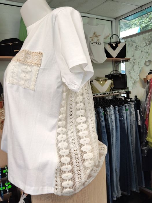 Дамски тениски и блузи