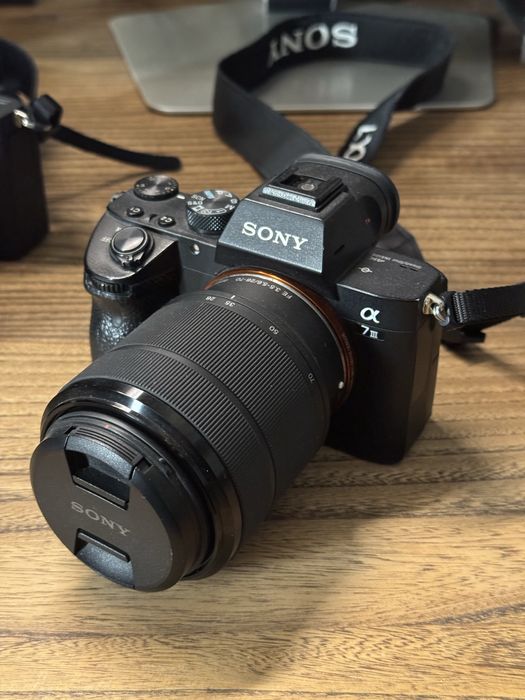 sony a7 sll  продажа / обмен обьективы есть.
