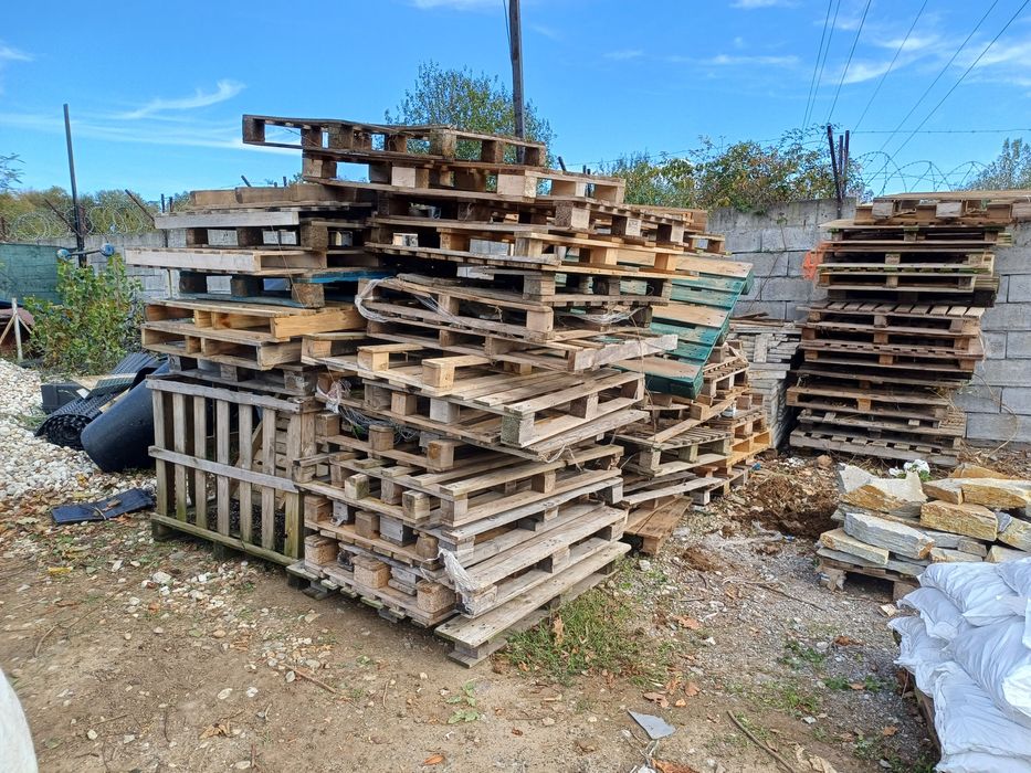 Палета скари дървен материал намират се в София