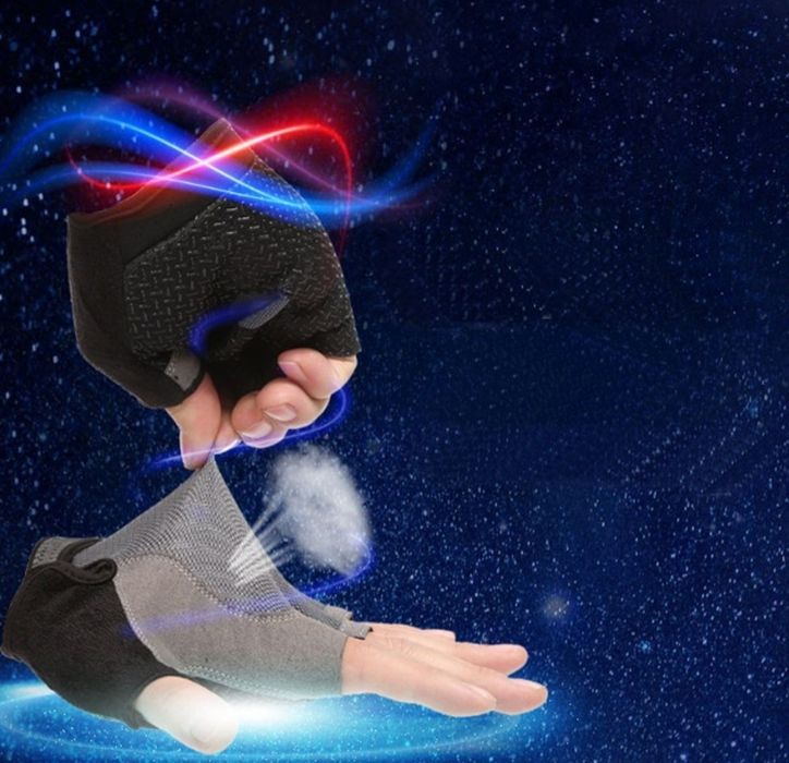 Перчатки для турника и фитнеса