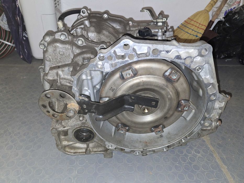 Автоматична скоростна кутия CVT за toyota yaris тойота 1.5 бензин 2017