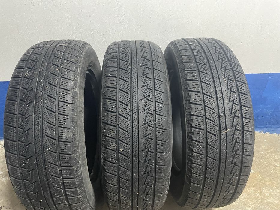 Зимние шины 3 шт.