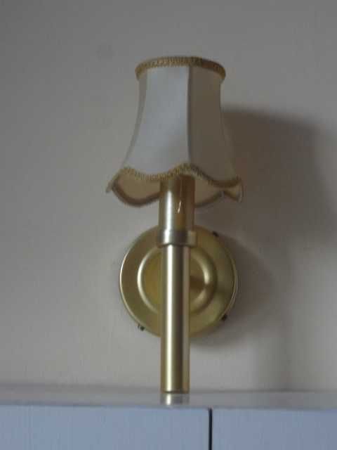 Аплик за стена - класически стил