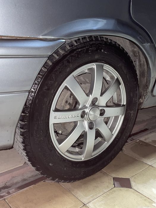 Продается диски и резина