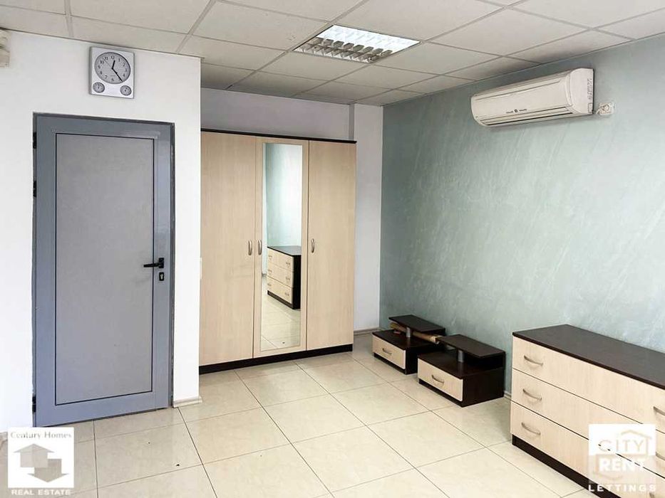 Дава се под наем Офис в Велико Търново, Център - 45 кв.м за 230 € - Снимка #3