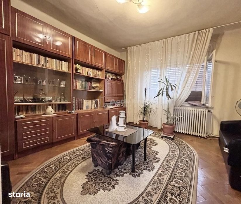 Imobil cu 3 apartamente - 270 mp construiti - langa Palatul Baroc – lo