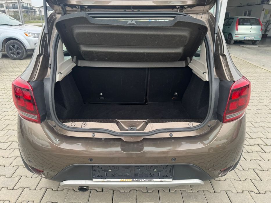 Dacia sandero stepway model 2017