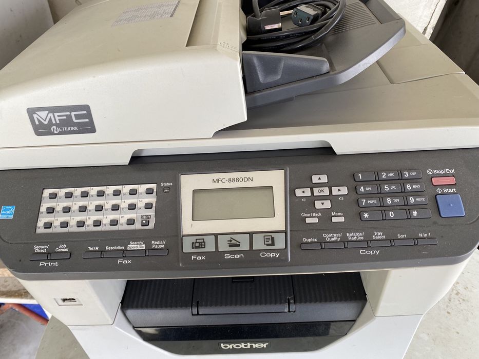 Brother MFC 8880DN принтер 3в1