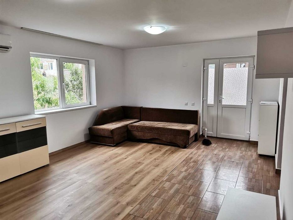Închiriez casa Sânnicoara