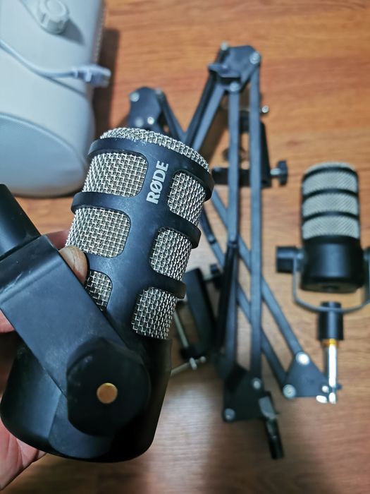 Conferințe .Gramofon Fon wireless adaptor.Sonab System9 CLS wi fi.Boxe