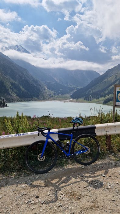 Велосипед Giant Revolt 2 2022 года