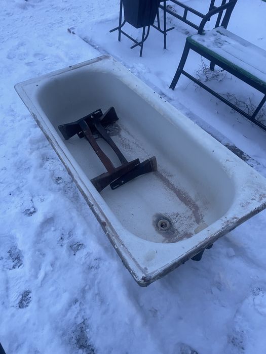 Продам ванна металлическая