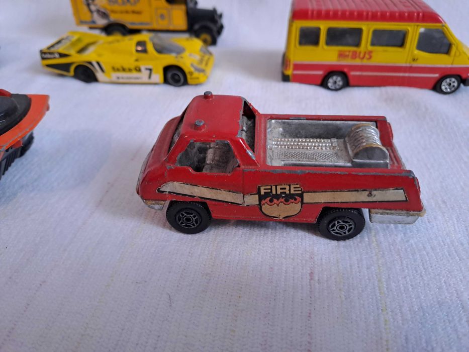 macheta corgi veche metal