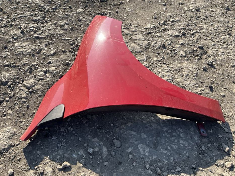 Калник рено меган 3 Renault Megane 3 десен с пласмаса