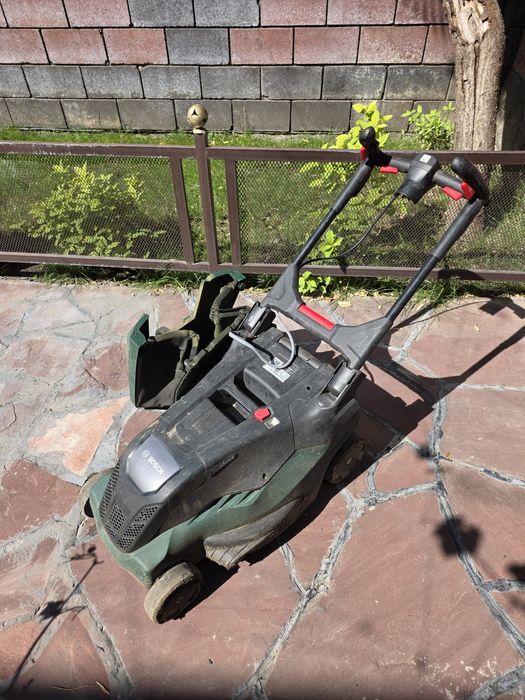 Газонокосилка AdvancedRotak 760 BOSCH