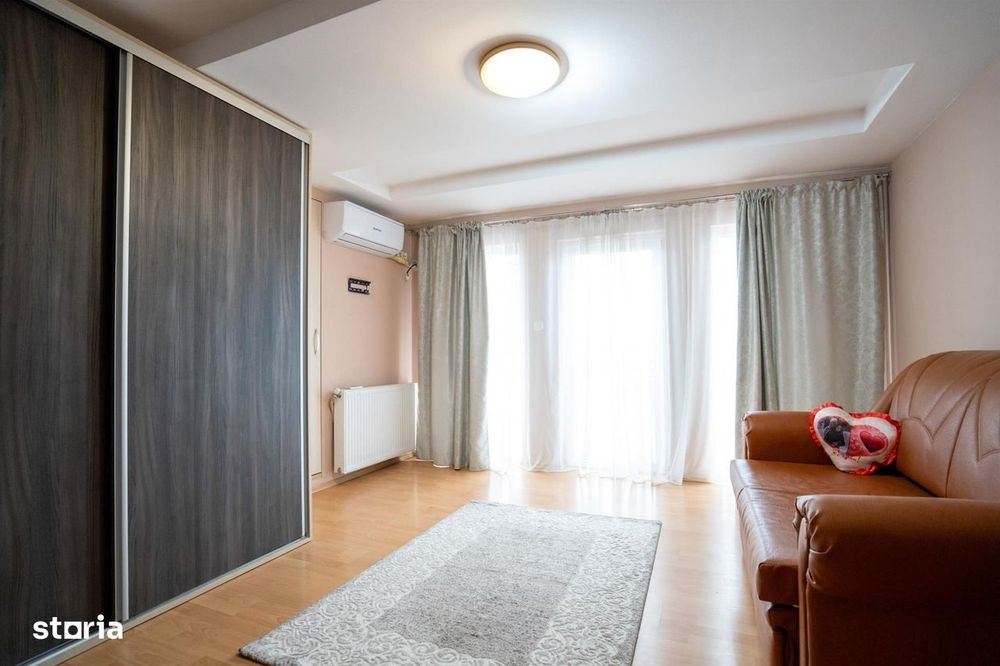 Casă cu 4 camere și 1000 mp teren Sântandrei