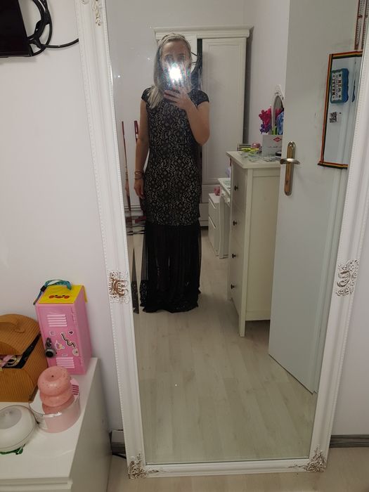 Vand rochițe ocazie