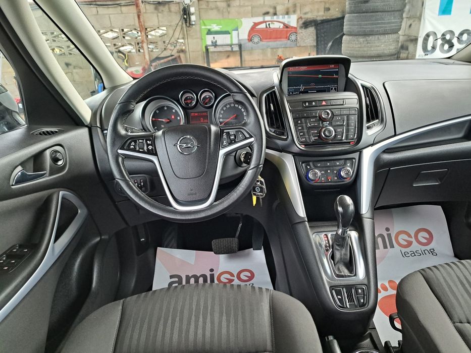 Опел Зафира 2015