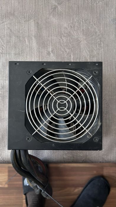 Захранване Hyper 700W