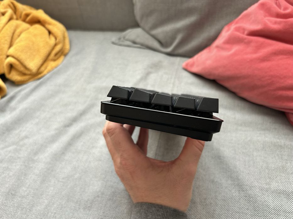 RAZER™ HUNTSMAN MINI  геймърска клавиатура