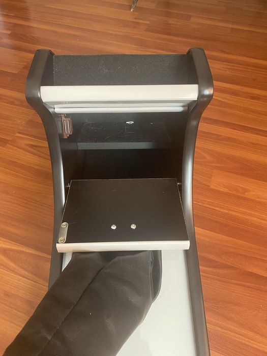 Консуль на газель и подлокотник