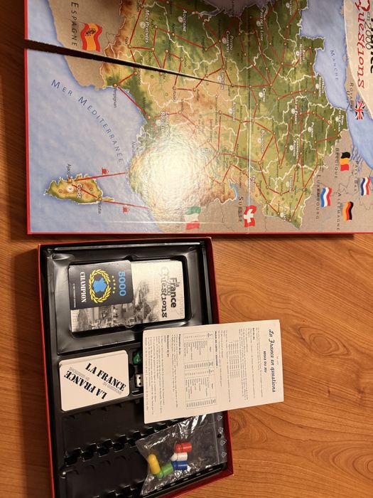 Joc La France en 2000 questions