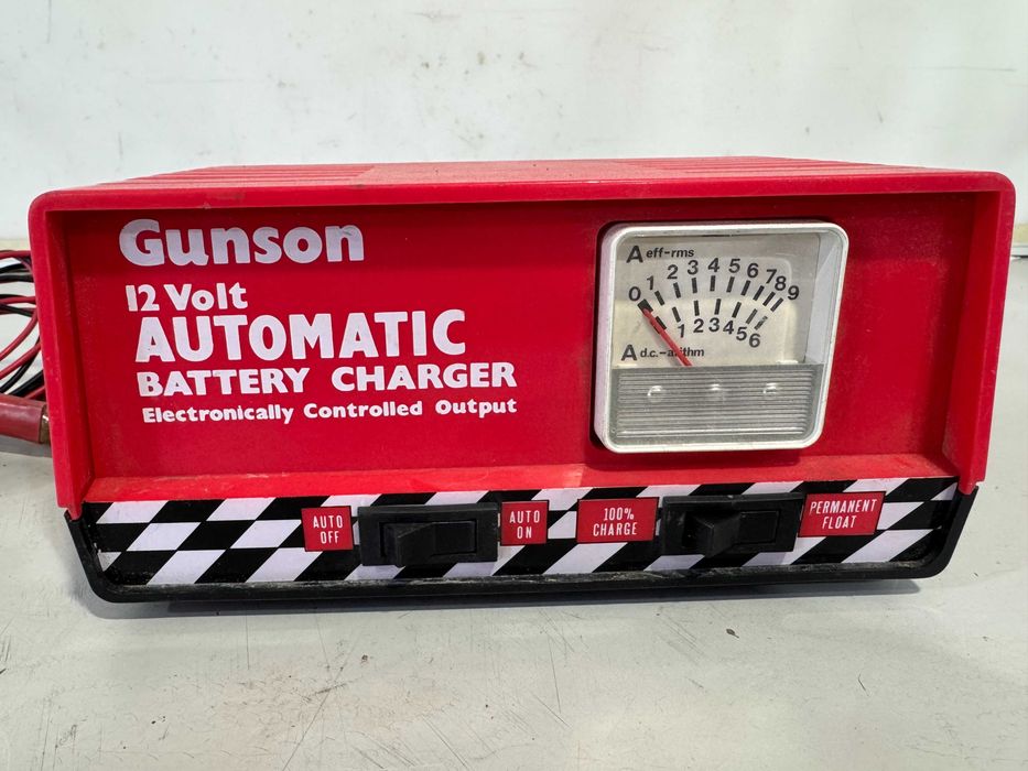 Зарядно за акумулатор - Gunson 12V/9amp