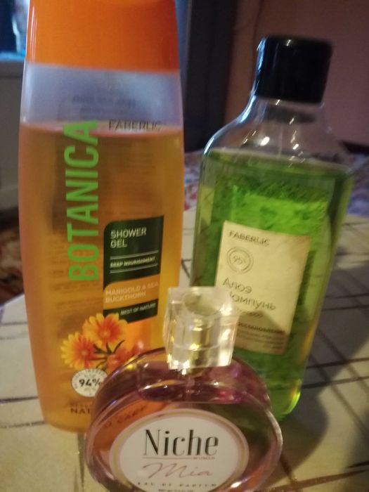 Парфюм душ гел шампоан