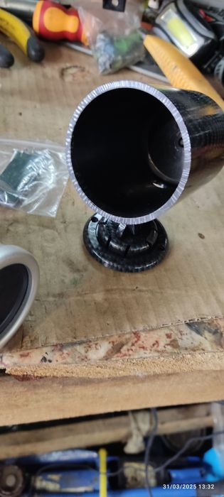 Чисто нов оборотомер за кола със стойка!!