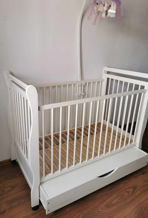 Pat bebe BabyNeeds Jas, din lemn, suport pentru baldachin