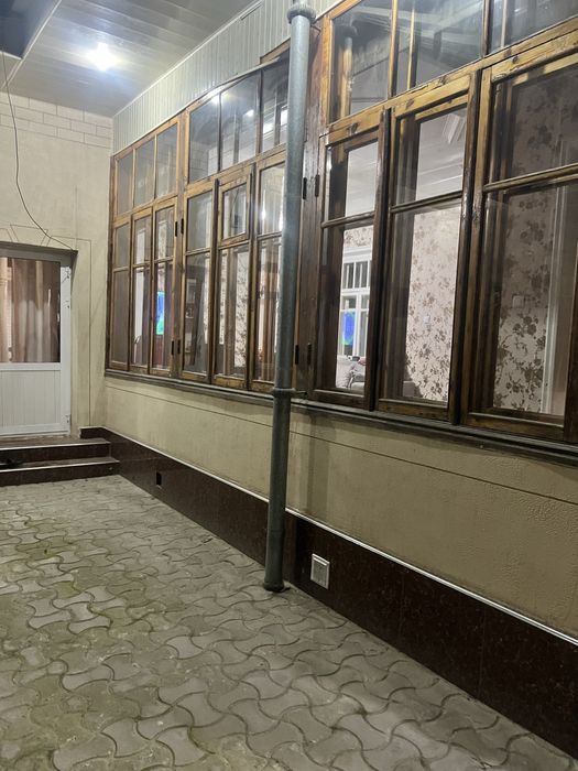 Продаётся дом в Мирзо-Улугбекском районе (центр Луначарского)